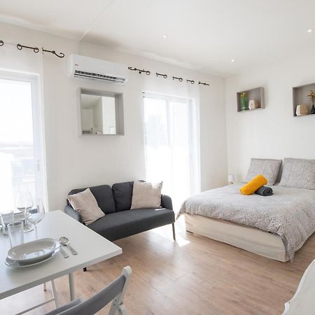 Le Partage Des Eaux - 4 Couchages - Hypercentre - Clim - Wifi Apartment LʼIsle-sur-la-Sorgue Екстериор снимка