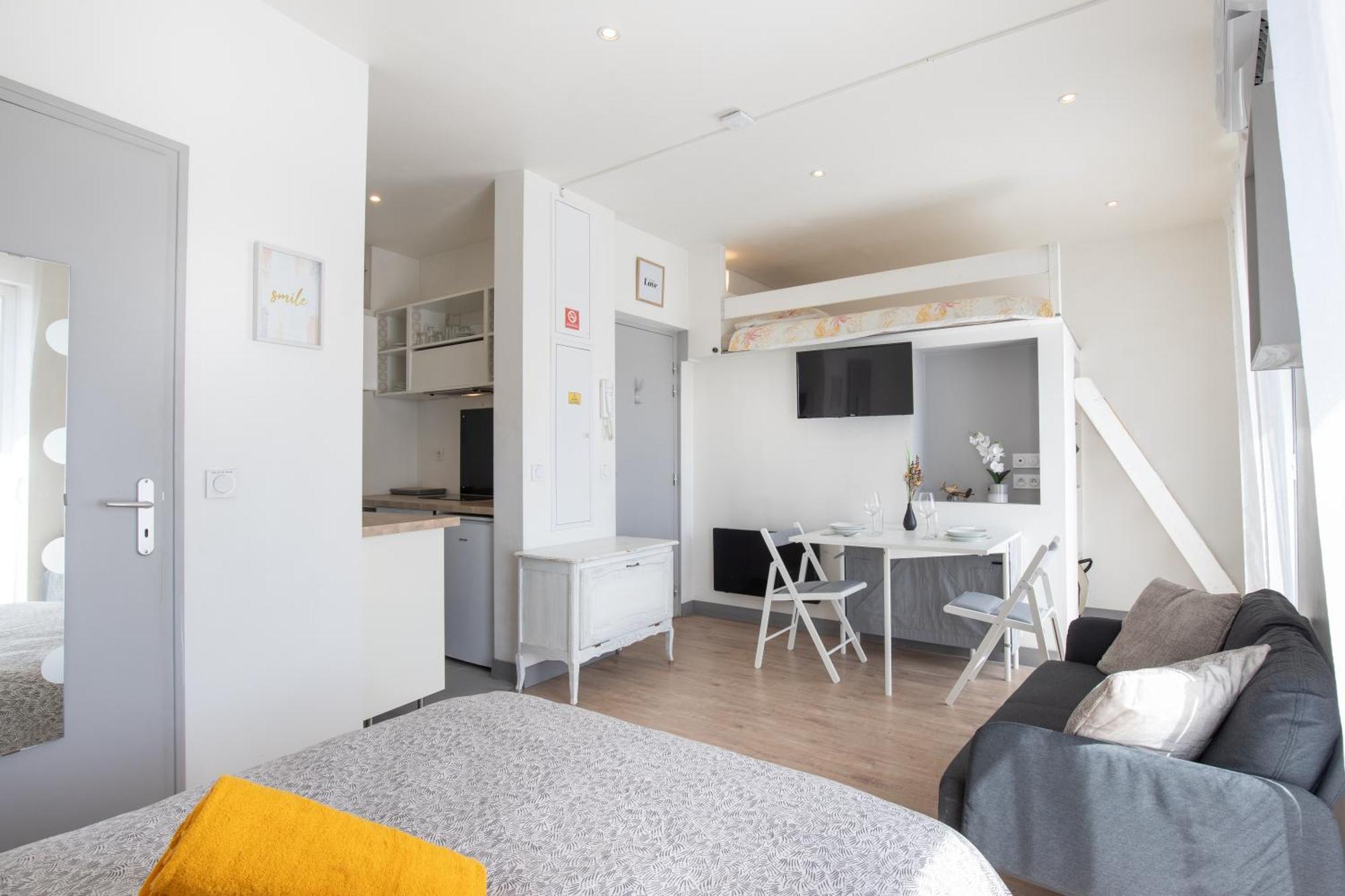 Le Partage Des Eaux - 4 Couchages - Hypercentre - Clim - Wifi Apartment LʼIsle-sur-la-Sorgue Екстериор снимка